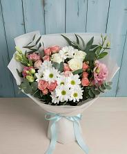 Букет цветов из:  Розы, Лизиантусы и Хризантемы в Линёво Новосибирской области