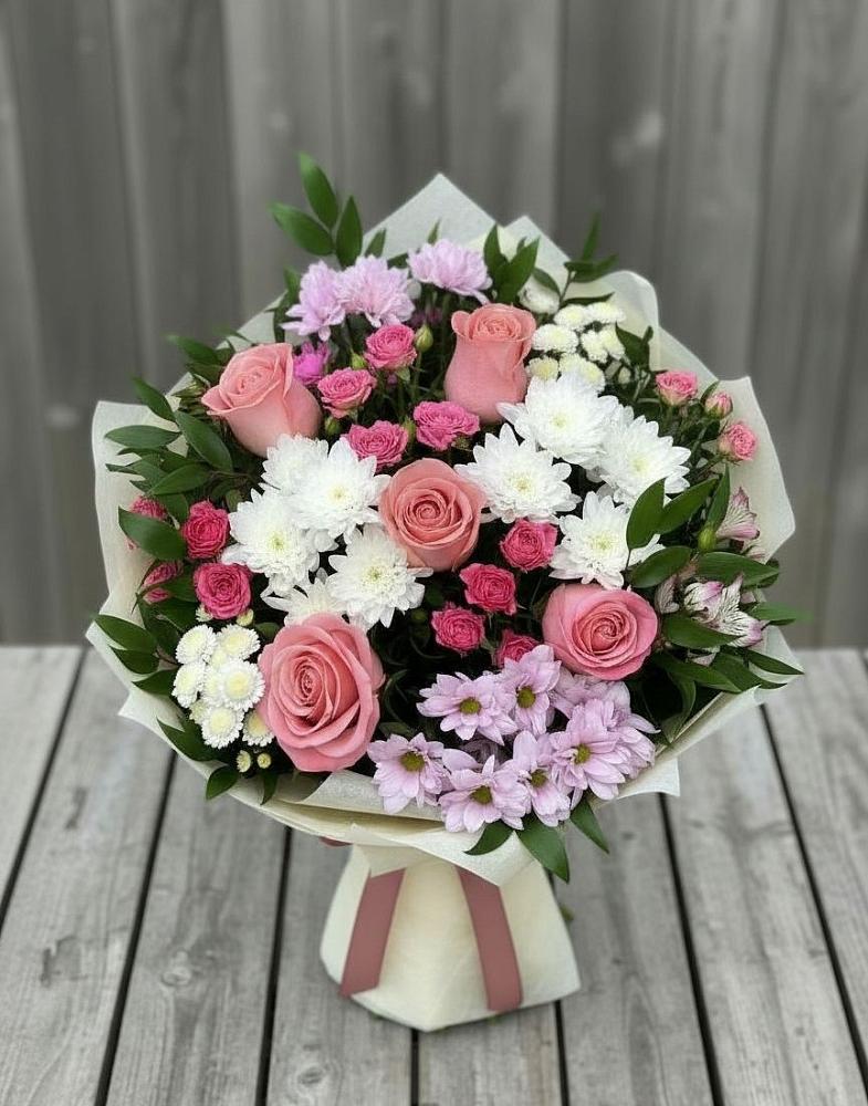 Букет цветов из: Альстромерии, Гвоздики, Розы и Хризантемы в Линёво Новосибирской области