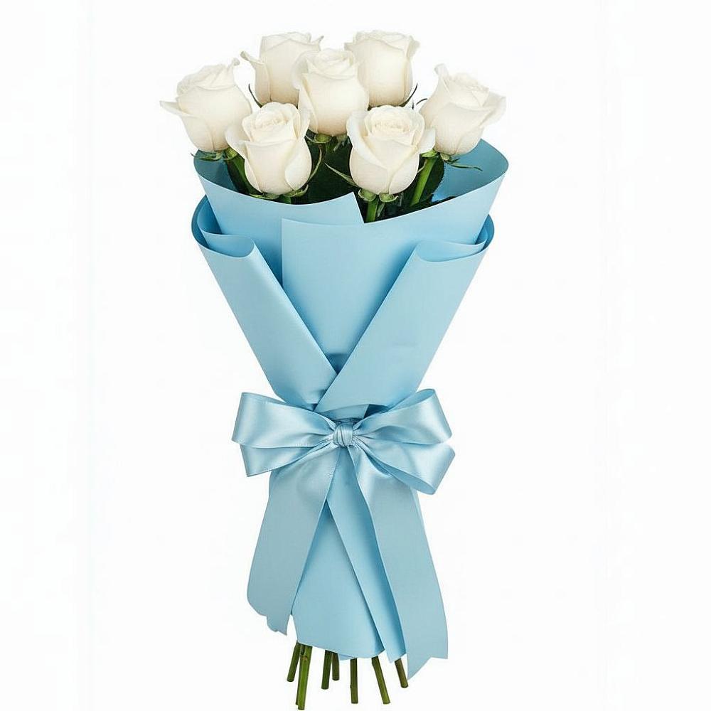 Букет 7 белых роз Проуд в Линёво Новосибирской области