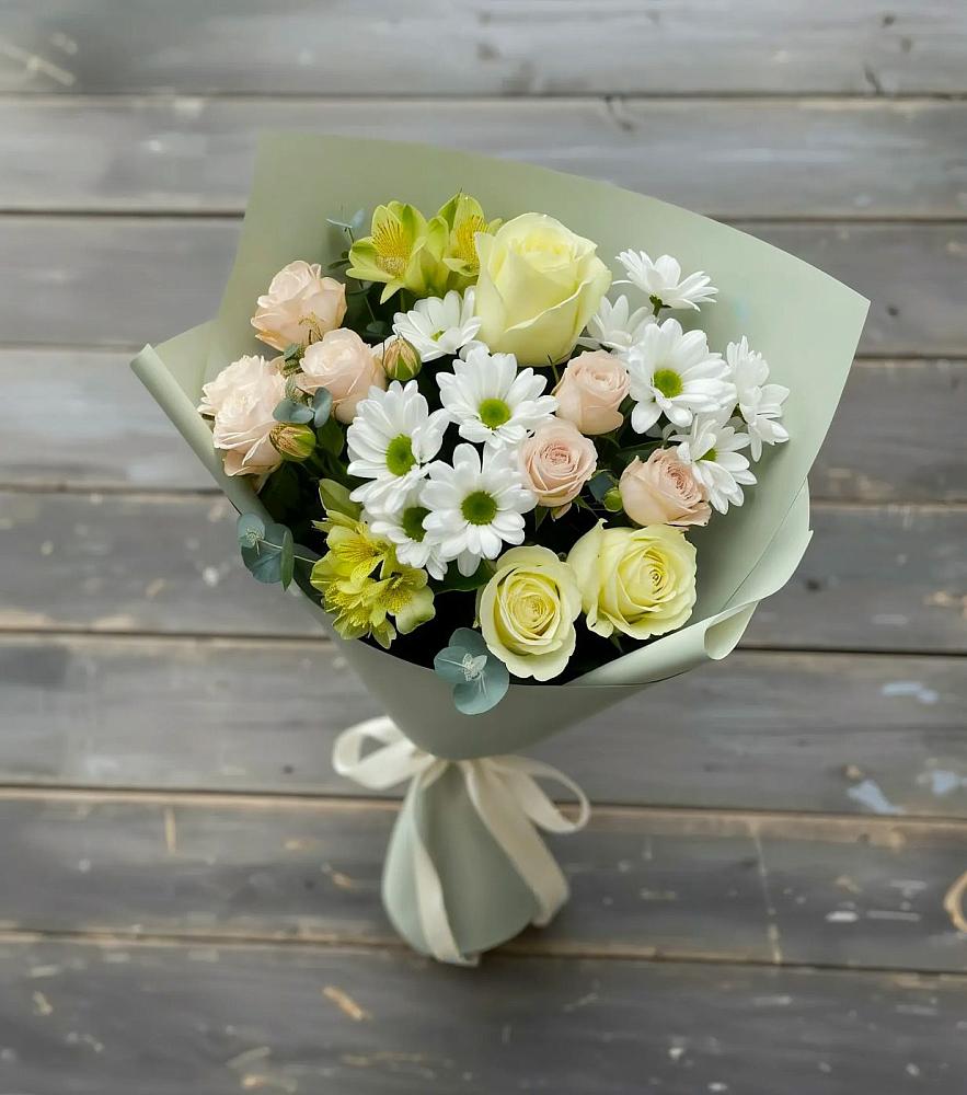 Букет цветов из: Альстромерии, Розы и Хризантемы в Линёво Новосибирской области
