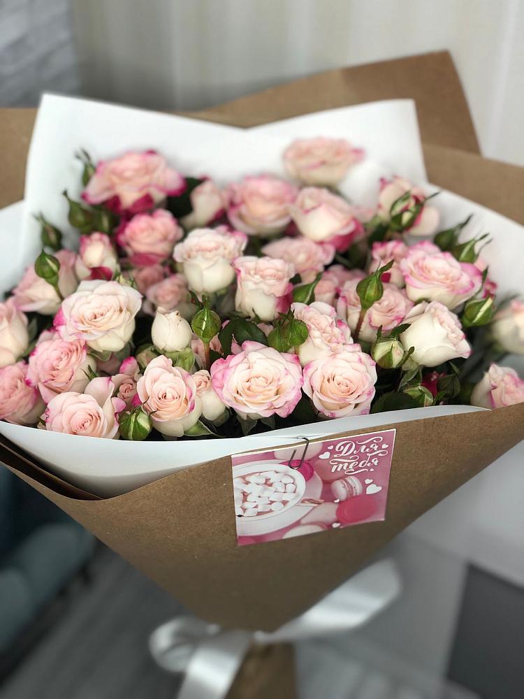 Букет цветов из: Розы в Линёво Новосибирской области