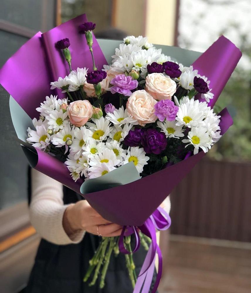 Букет цветов из: Хризантемы, Гвоздики и Розы в Линёво Новосибирской области