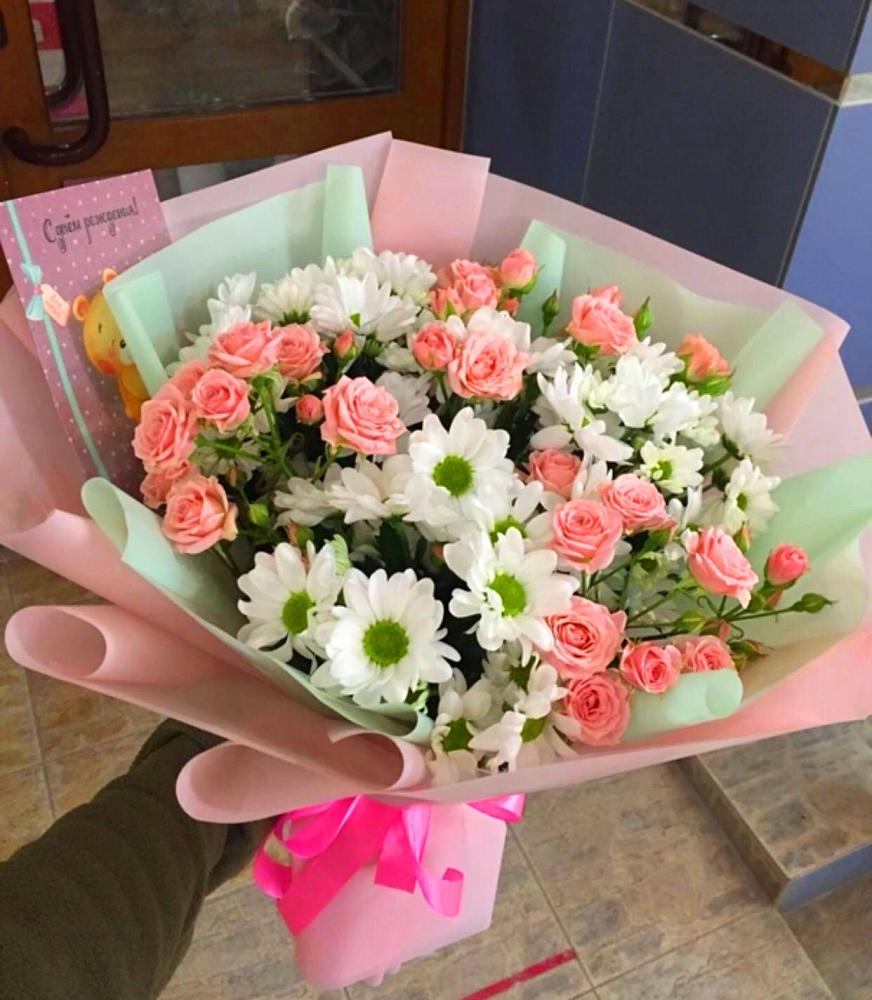 Букет цветов из: Розы и Хризантемы в Линёво Новосибирской области