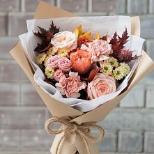 Букет цветов из:  Гвоздики, Хризантемы и Розы в Линёво Новосибирской области