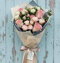 Букет цветов из:  Розы в Линёво Новосибирской области