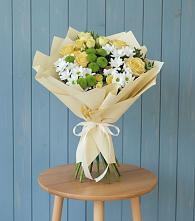 Букет цветов из:  Хризантемы и Розы в Линёво Новосибирской области