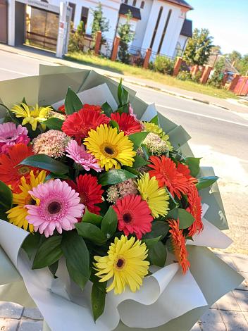 Букет цветов из: Герберы в Линёво Новосибирской области