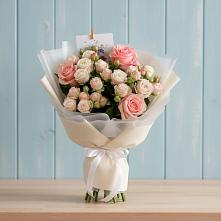 Букет цветов из:  Розы в Линёво Новосибирской области