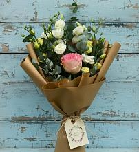 Букет цветов из:  Розы и Лизиантусы в Линёво Новосибирской области