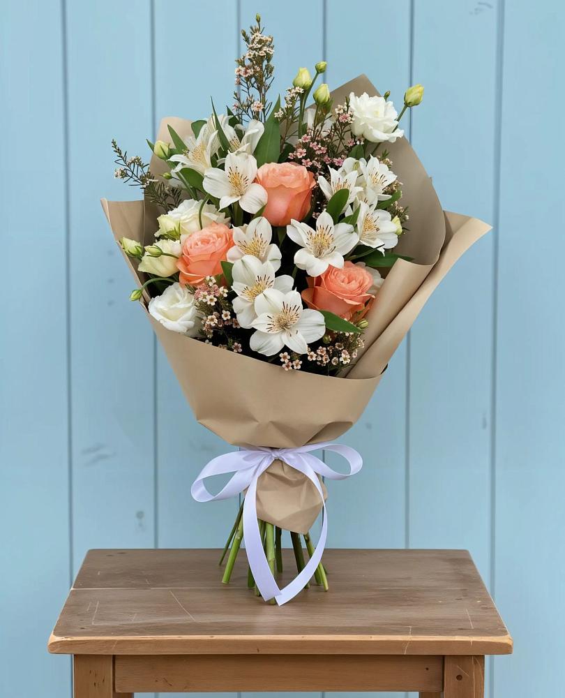 Букет цветов из: Альстромерии, Лизиантусы, Розы и Хризантемы в Линёво Новосибирской области