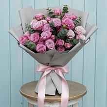 Букет цветов из:  Розы в Линёво Новосибирской области